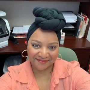 Meet your Posher, Beverly